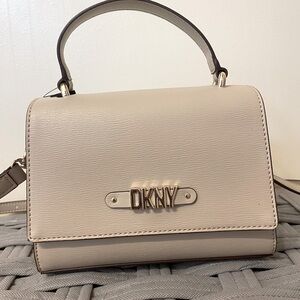 DKNY Women Alison Sm Top Handle/Crossbody Bag Dove Purse Handbag MSRP $148 NWT